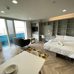 eyre-square-galway-central-self-catering.galwayhotelsireland.net/