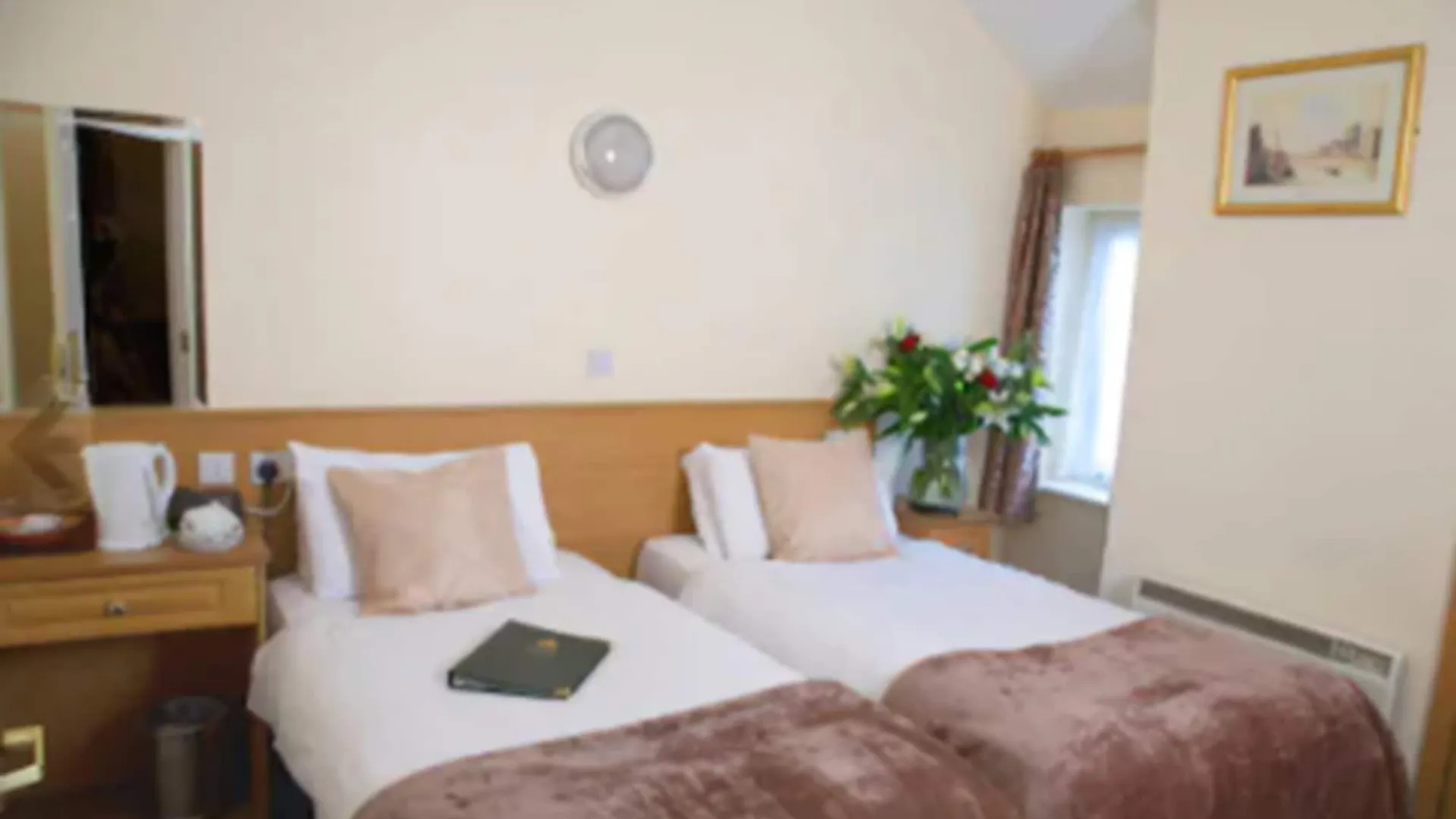 Celtic Lodge Guesthouse - Restaurant & Bar Dublin Guest house