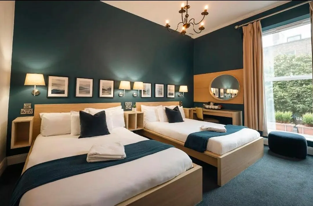 Guest house Celtic Lodge Guesthouse - Restaurant & Bar Dublin