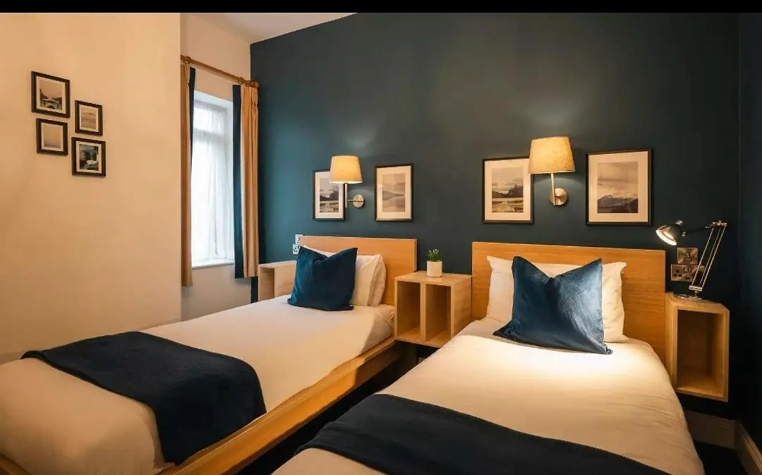 Celtic Lodge Guesthouse - Restaurant & Bar Dublin Guest house